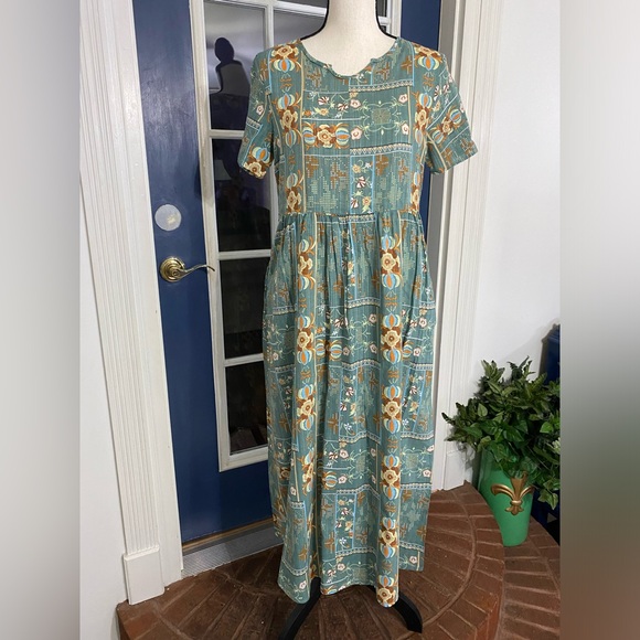 Emery Rose Boho Inspired Smock Dress Size Small - Picture 4 of 10